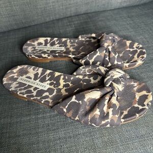 Veronica Beard Women's Leopard Print Sandals